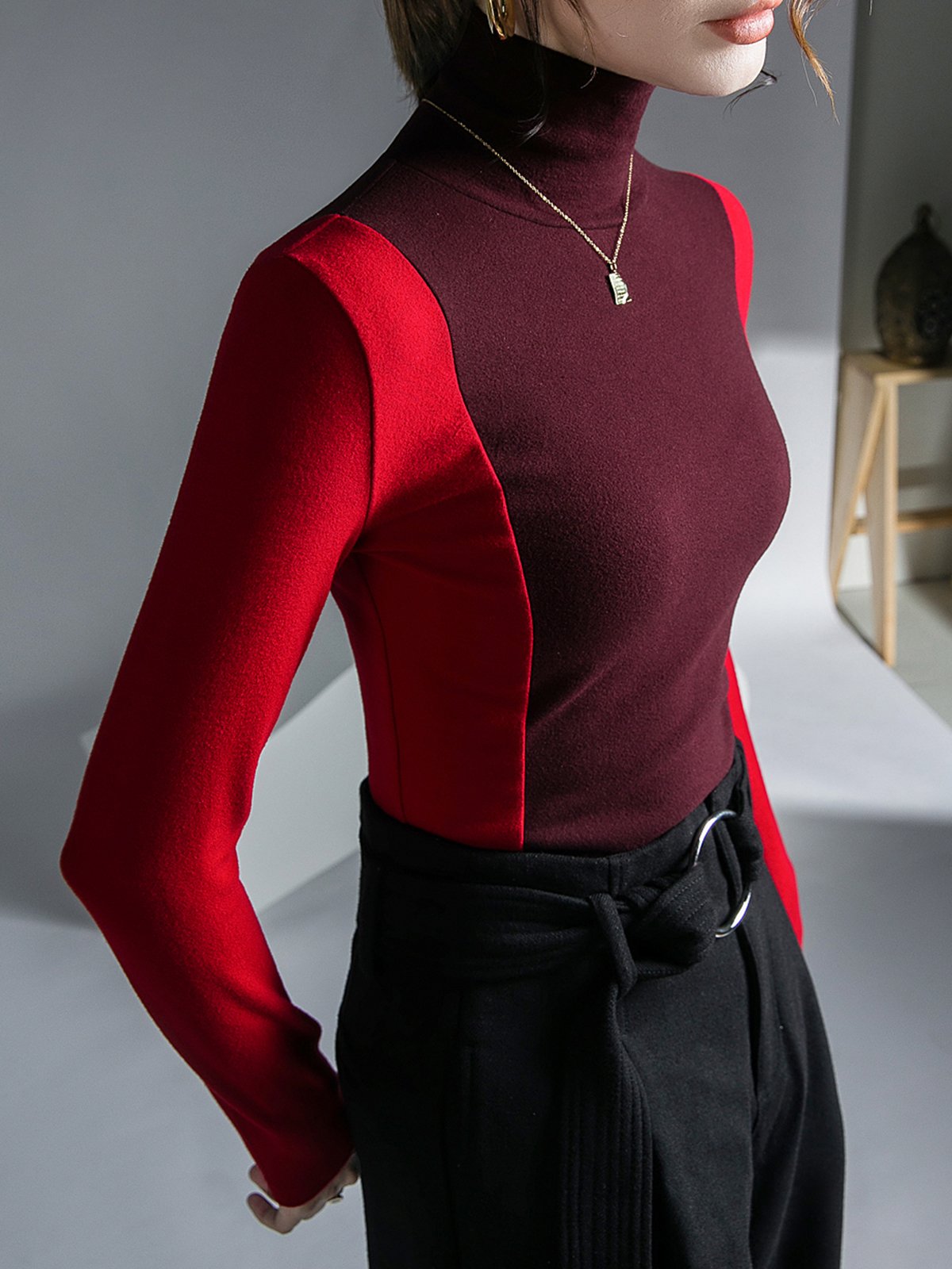 Urban  Turtleneck Color Block Basic T-Shirt